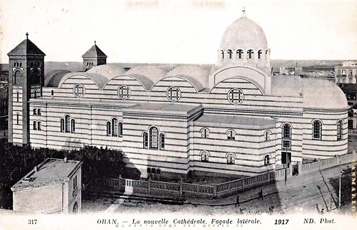 Oran - Cathedrale - Facade laterale - 1917.jpg